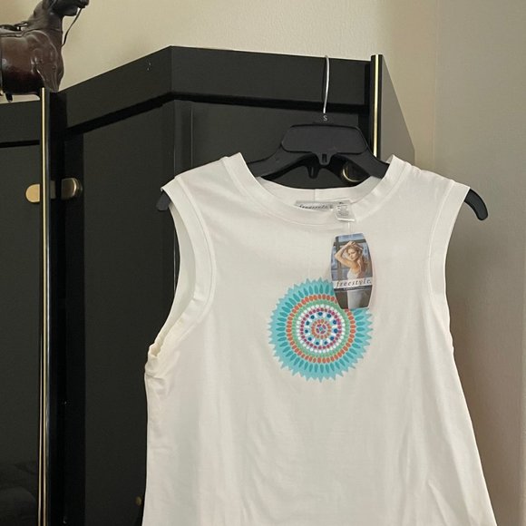 Size XL Danskin Southwest Design Sleeveless White top - Picture 1 of 8